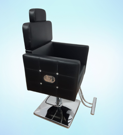 Diamond-tufted Salon Chair